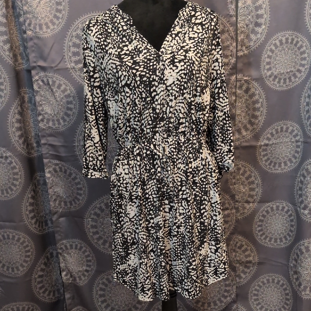 Apt. 9 Black and White Printed V-Neck Mini Dress